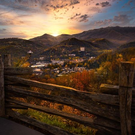 River Breeze, Wifi, 1089 Free Tickets Each Paid Day, Dollywood And More 鸽子谷 外观 照片